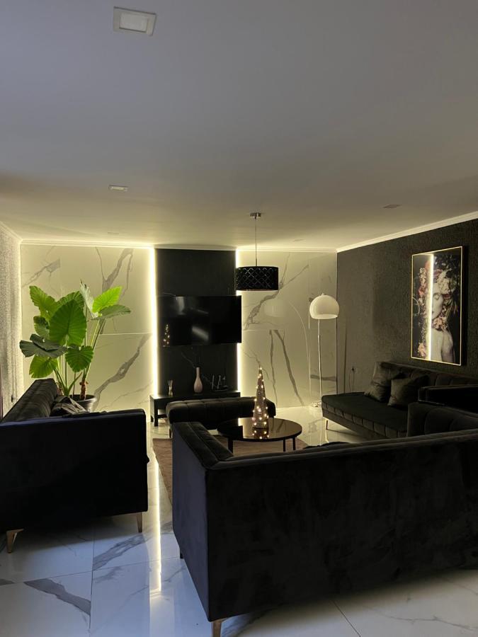 Golden House Villa Osijek Ngoại thất bức ảnh