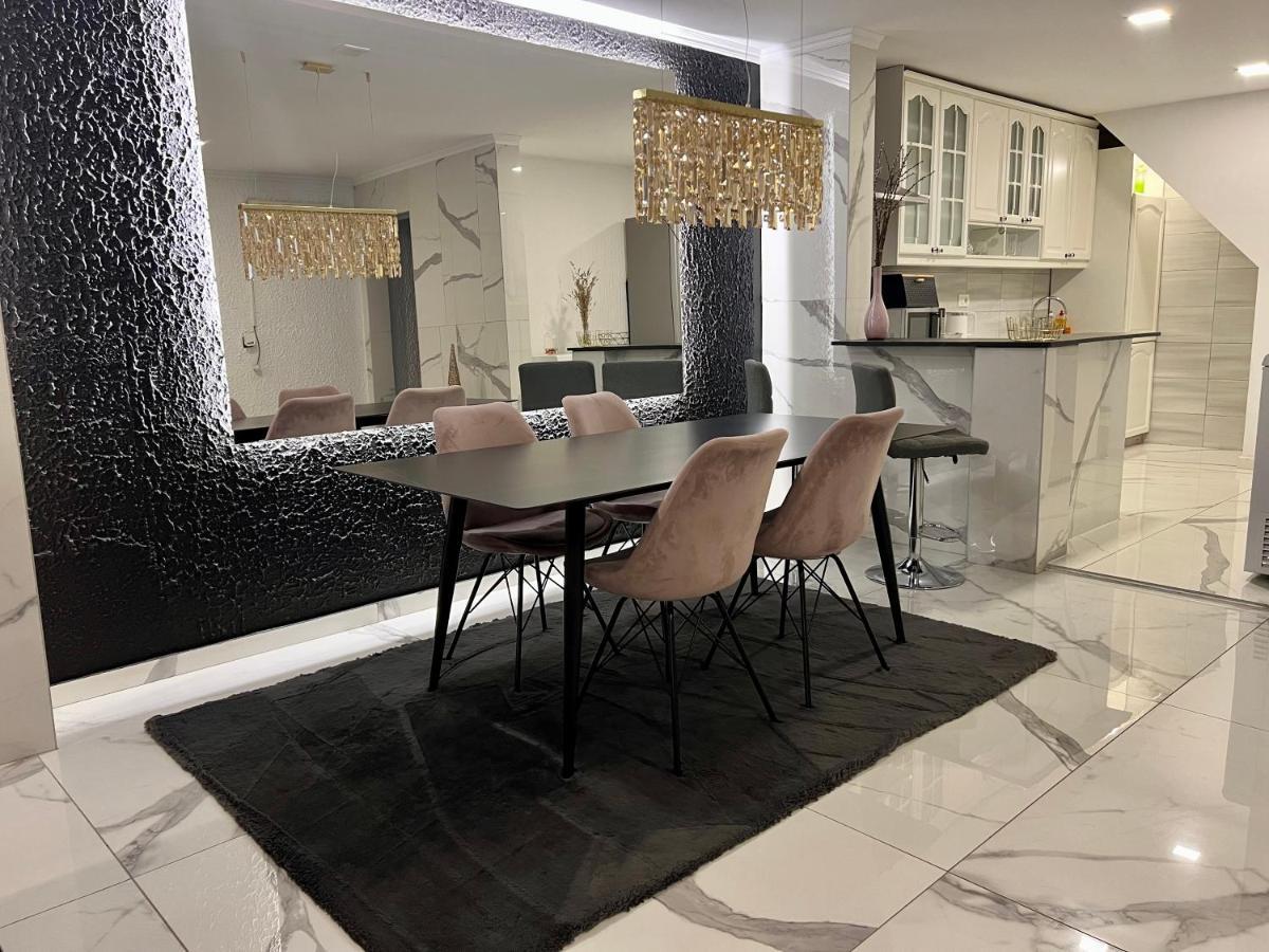 Golden House Villa Osijek Ngoại thất bức ảnh