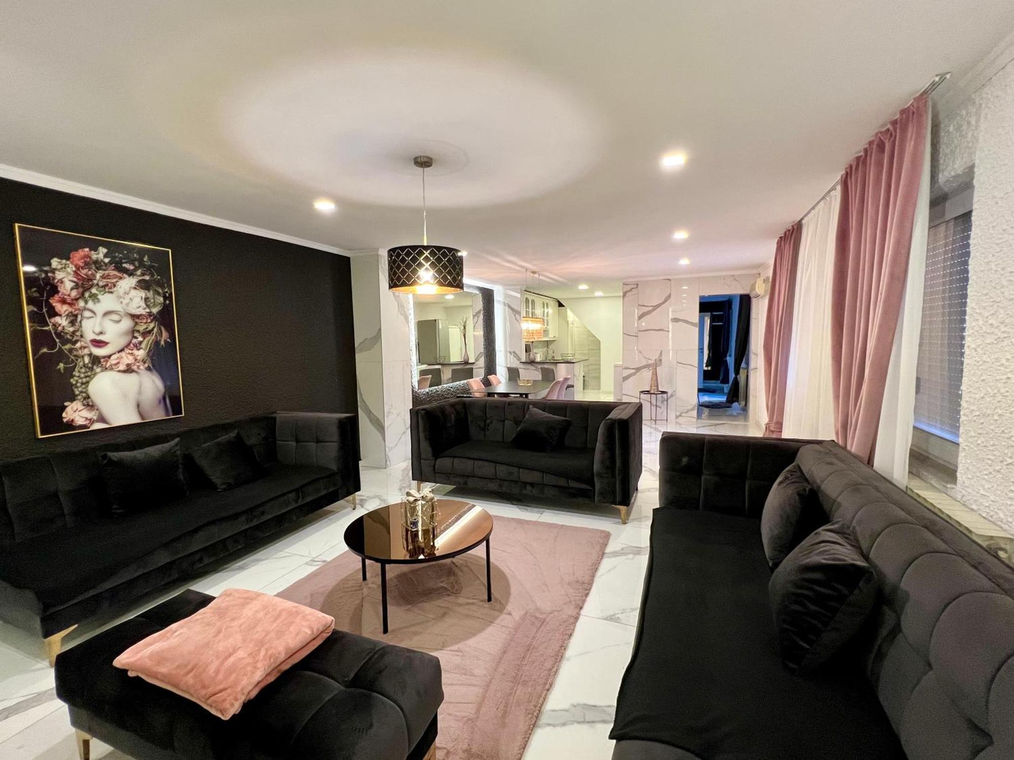 Golden House Villa Osijek Ngoại thất bức ảnh