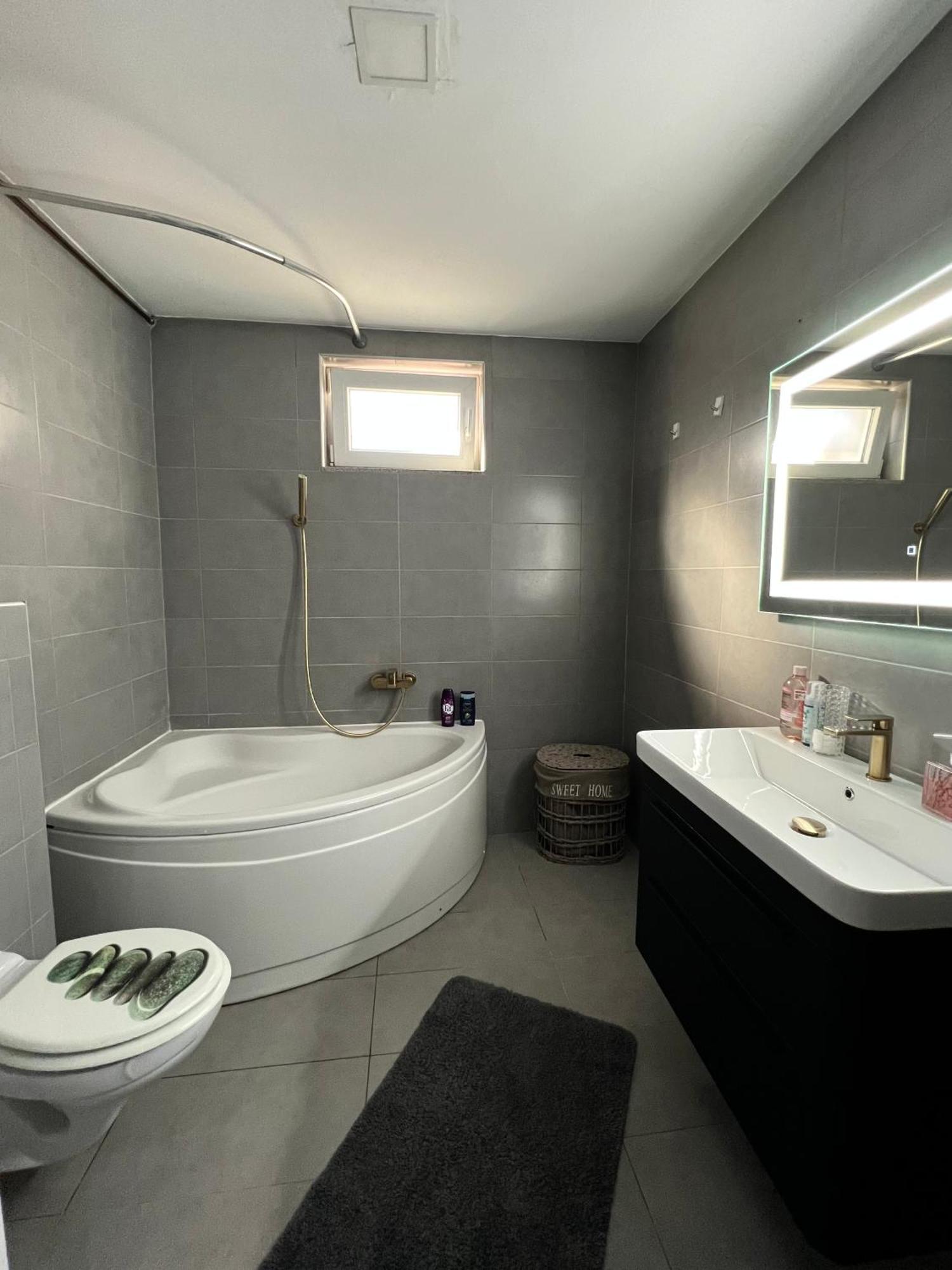 Golden House Villa Osijek Ngoại thất bức ảnh