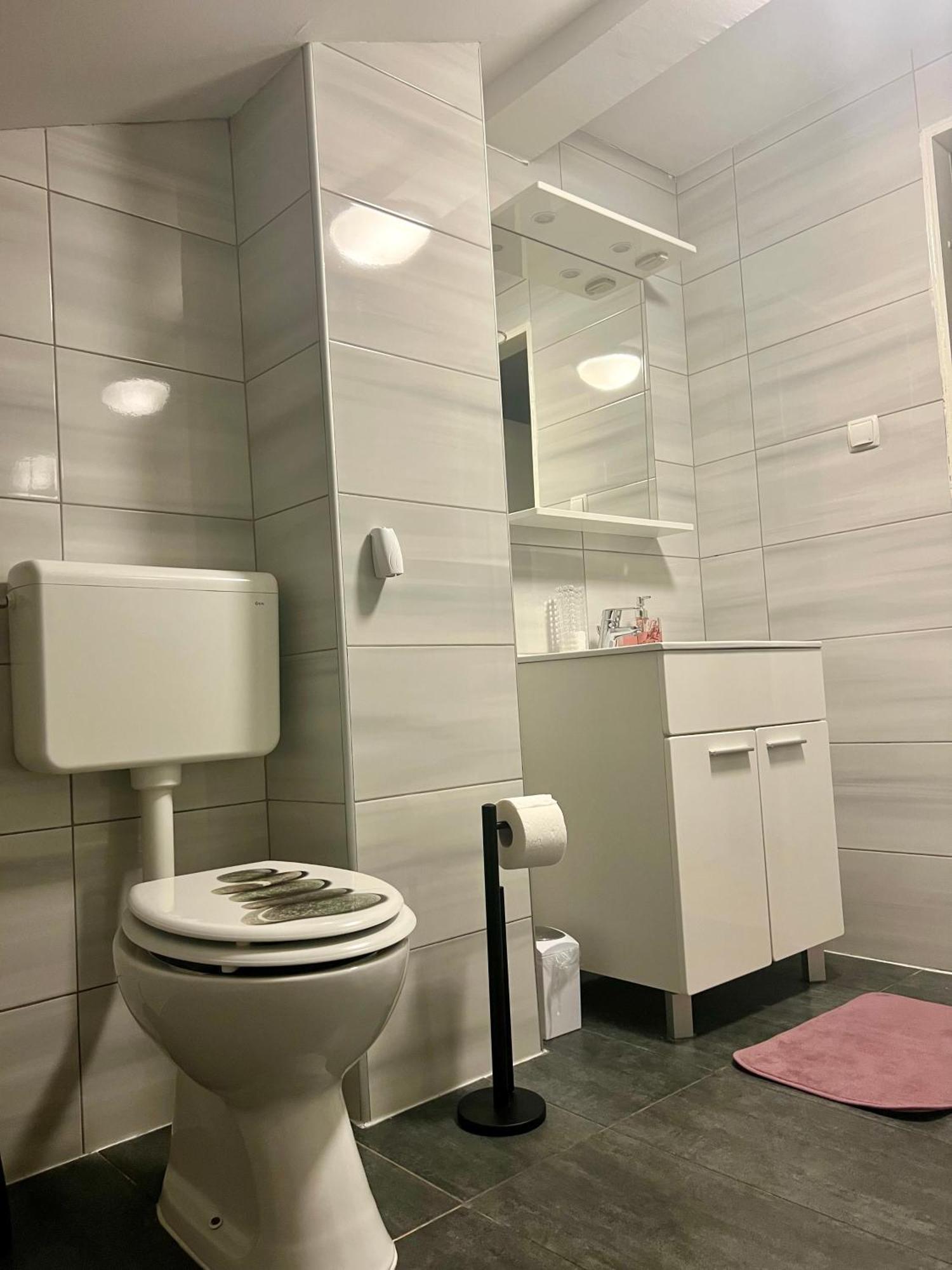 Golden House Villa Osijek Ngoại thất bức ảnh