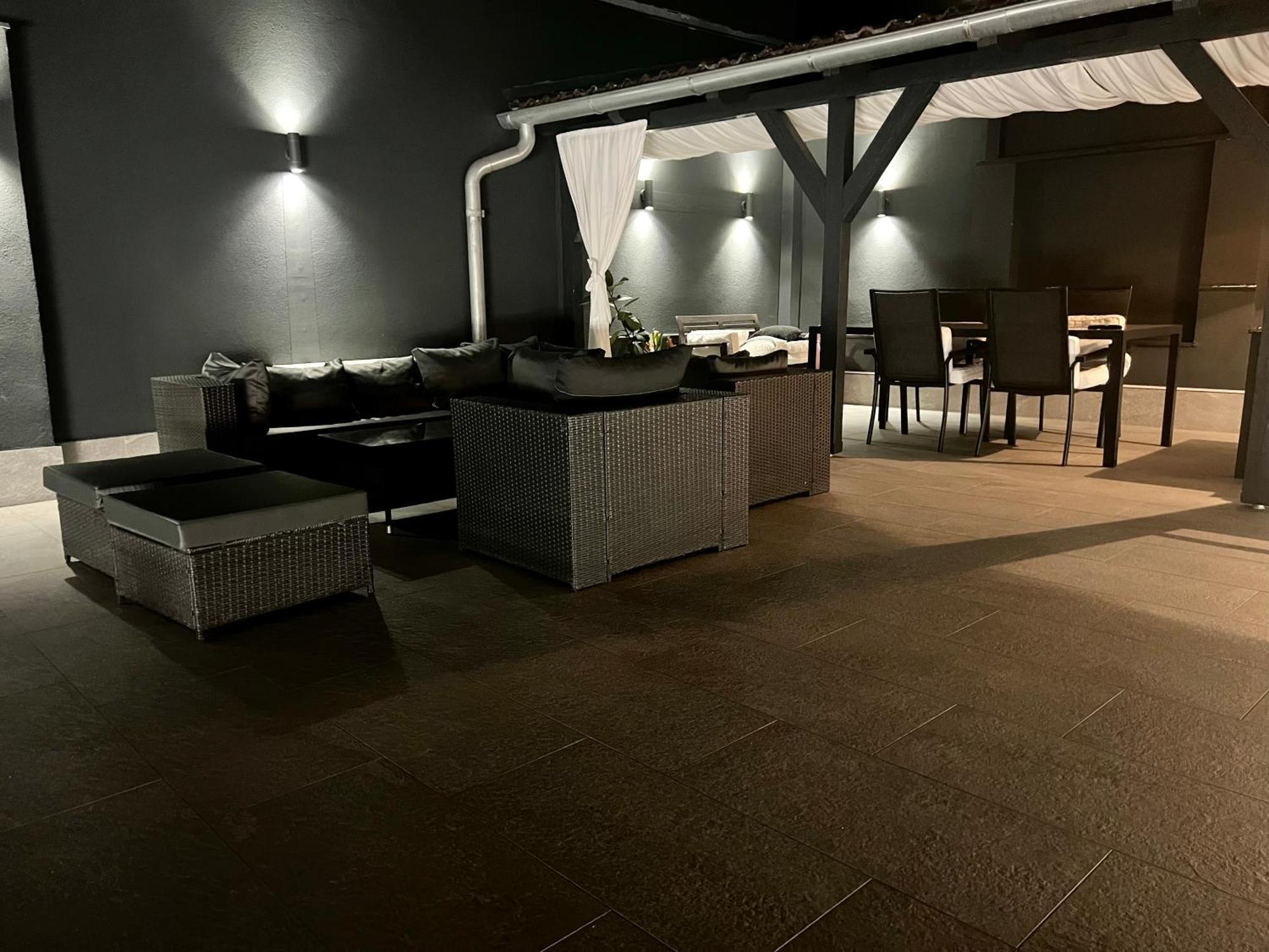 Golden House Villa Osijek Ngoại thất bức ảnh